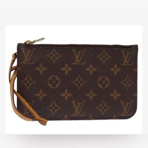 Louis  Vuitton Pochette- very good condition. Authentic guaranteed